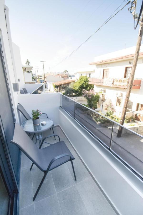 Apartamento Nick And Helen Perivolia  Exterior foto